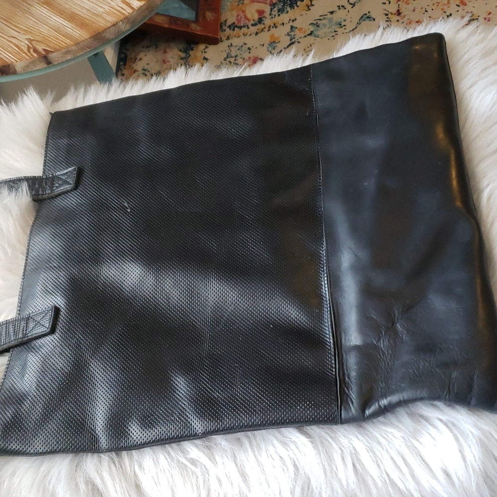 KIKO Black Hildago Leather Tote - Picture 3 of 14